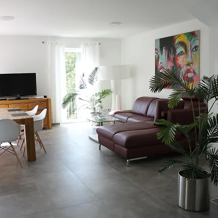 아파트 Exklusives Mit Grosser Dachterrasse 레겐스부르크