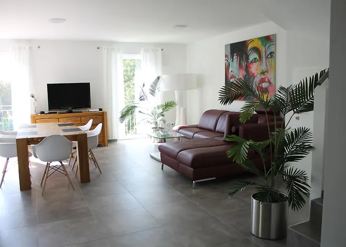 شقة Exklusives Mit Grosser Dachterrasse ريغنسبورغ