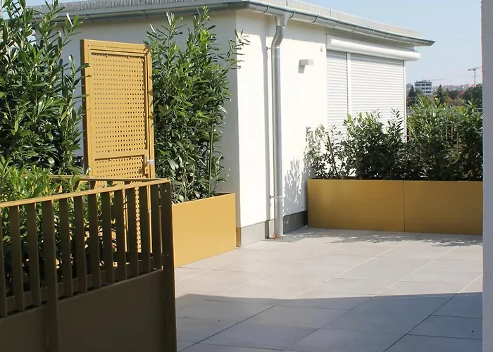 شقة Exklusives Mit Grosser Dachterrasse